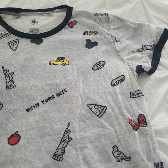 Disney Store NYC T-Shirt Burnout Ringer Tee Gray 2XL Taxi Pizza Bagel Subway - Picture 3 of 10
